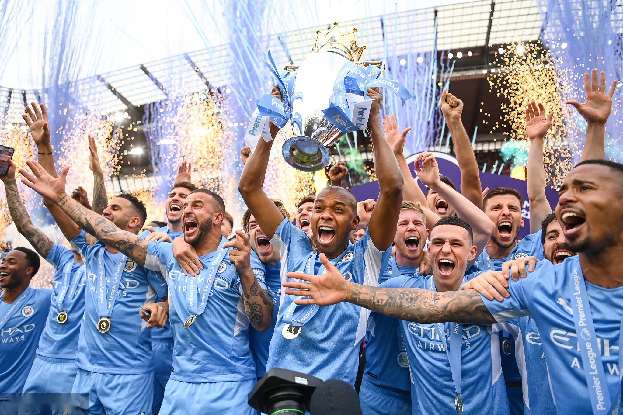 然面临瑞典 然面临瑞典